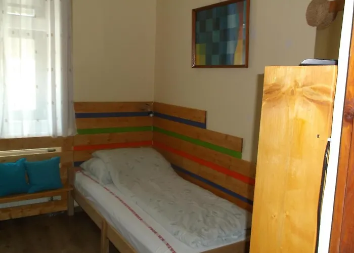 Vali Vendeghaz Отель типа 