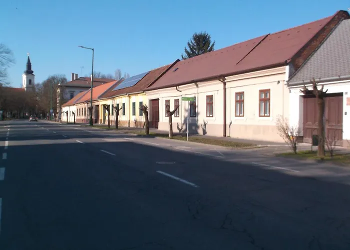 Vali Vendeghaz 3*